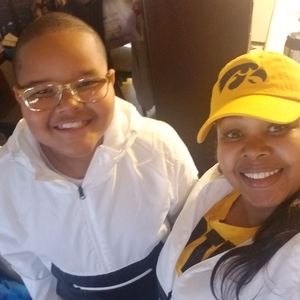 Meet your Posher, Leanne